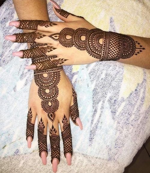 Stylish Mehndi Design