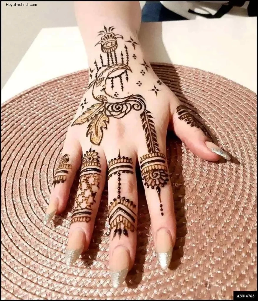 Stylish Mehndi Design