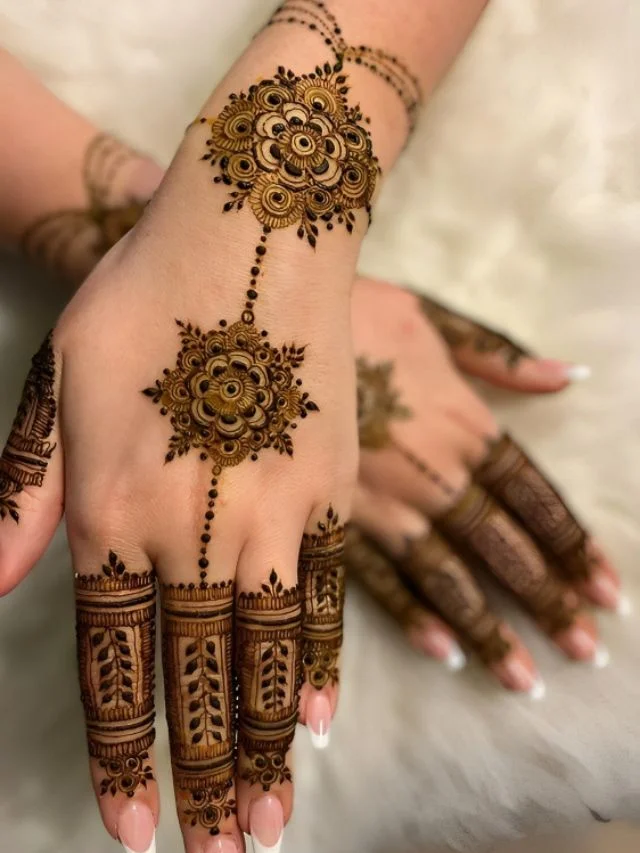 Stylish Mehndi Design