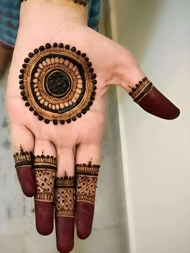 Stylish Mehndi Design