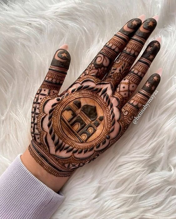 Stylish Mehndi Design