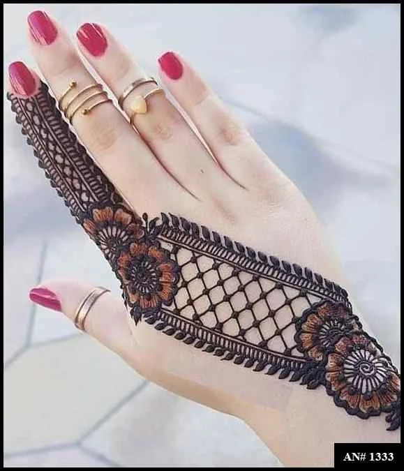 Stylish Mehndi Design