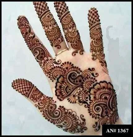 Stylish Mehndi Design