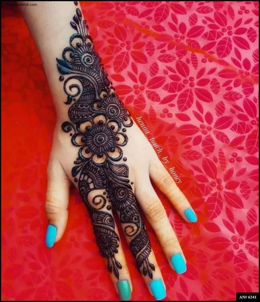 Stylish Mehndi Design