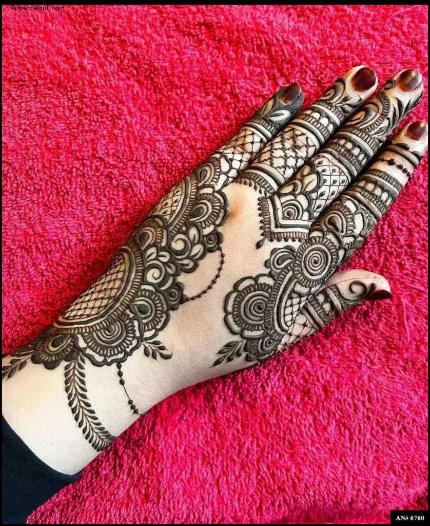 Stylish Mehndi Design