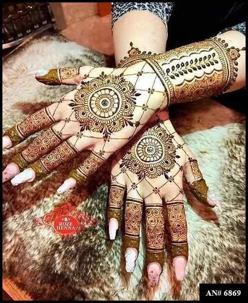 Stylish Mehndi Design