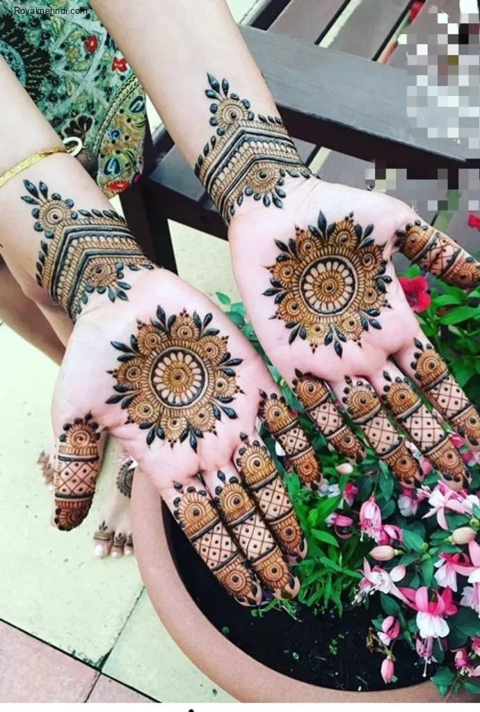 Stylish Mehndi Design