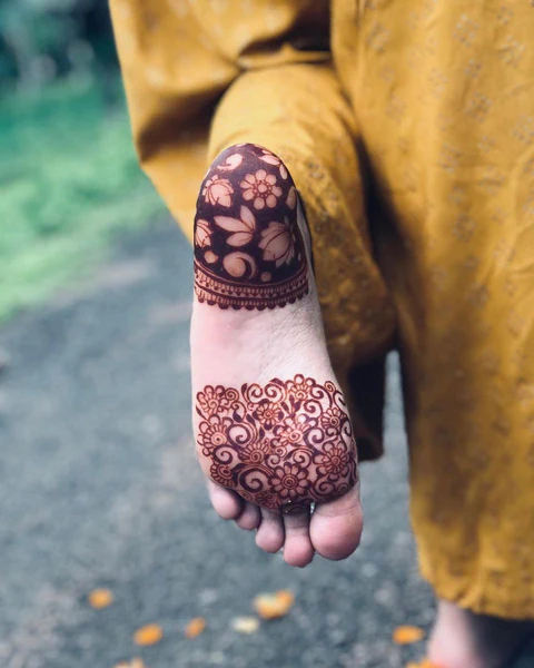 foot mehndi design
