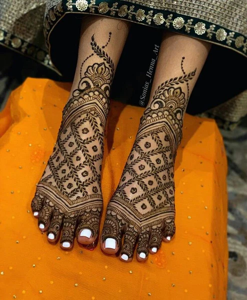 foot mehndi design