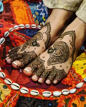 foot mehndi design