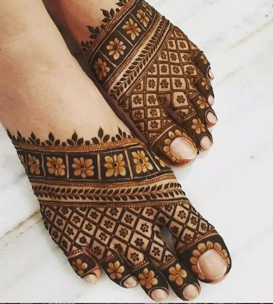 foot mehndi design