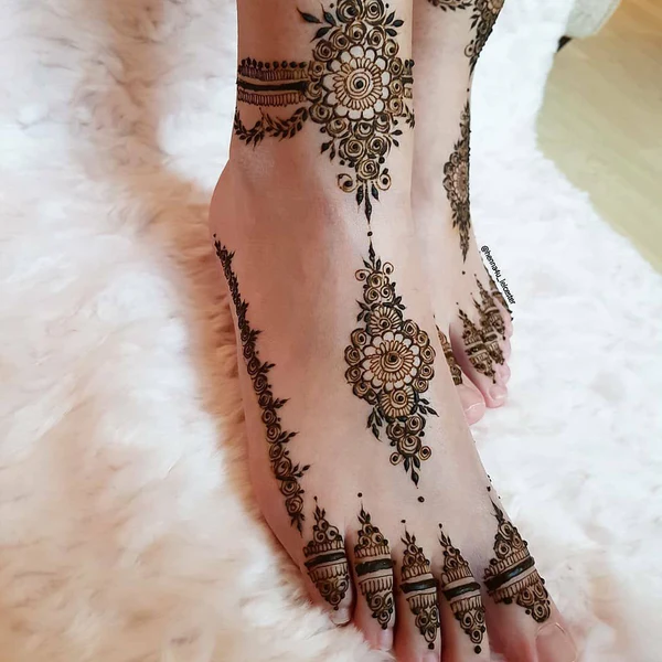 foot mehndi design