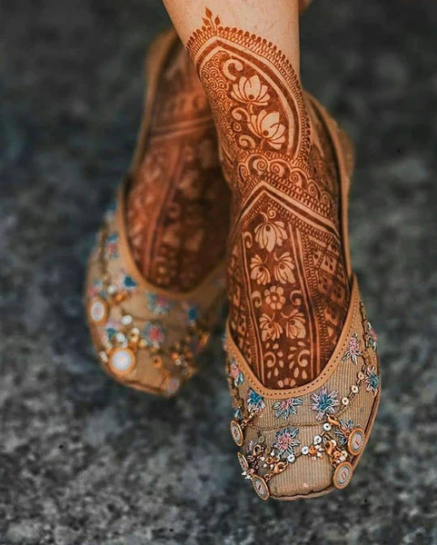 foot mehndi design