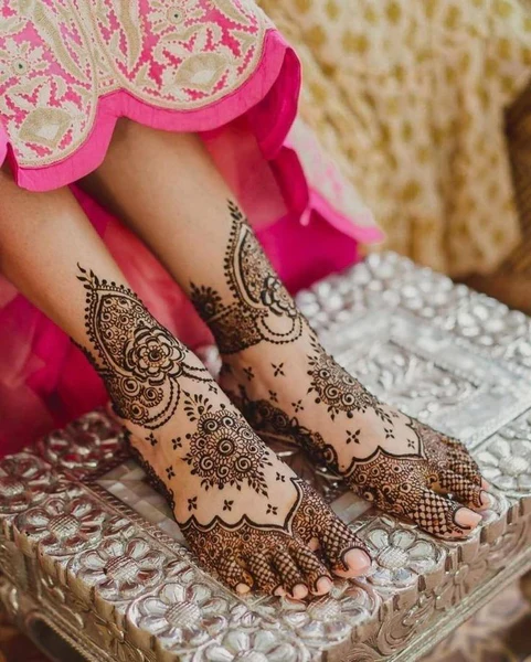 foot mehndi design