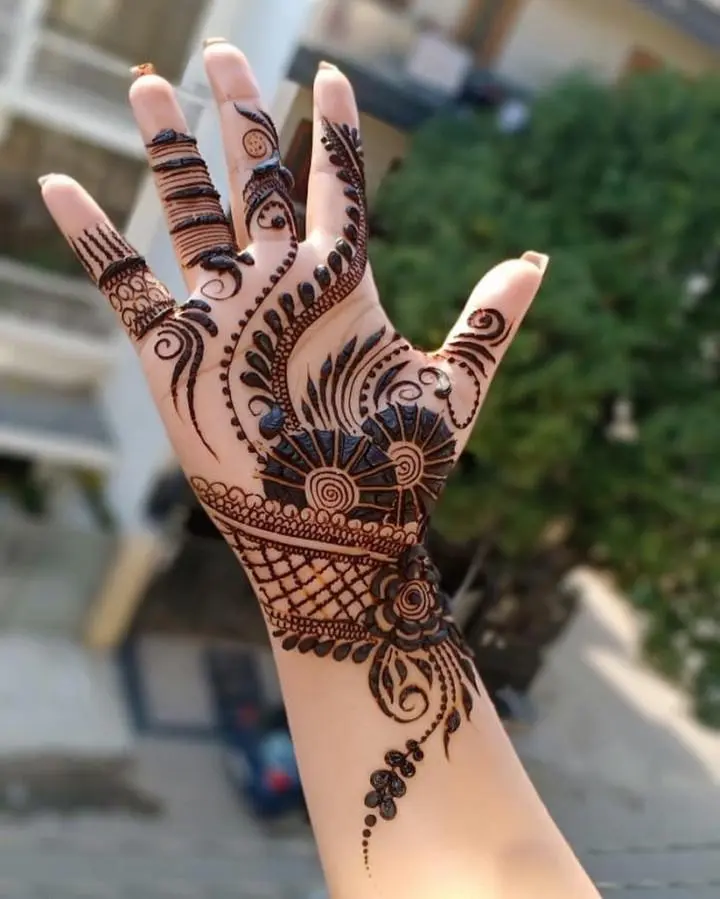 khafif mehndi designs