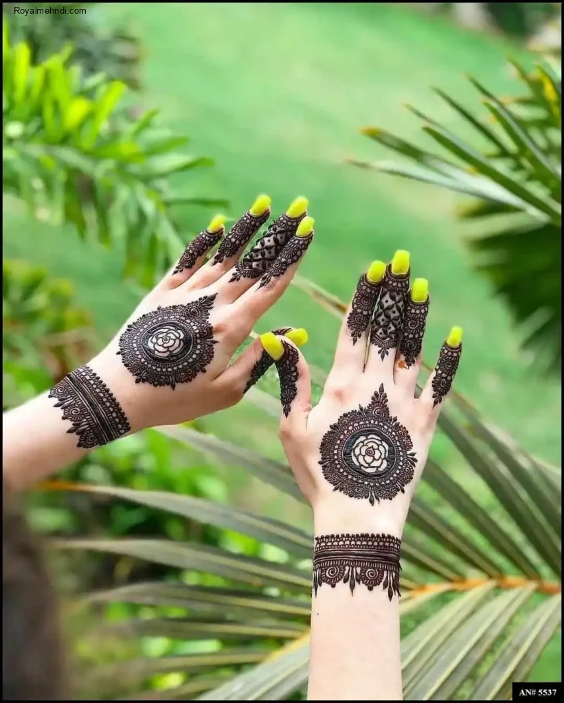 khafif mehndi designs