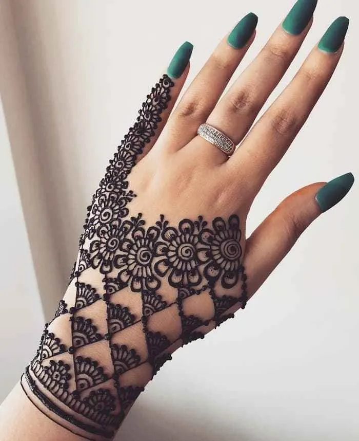 pakistani arabic mehndi design