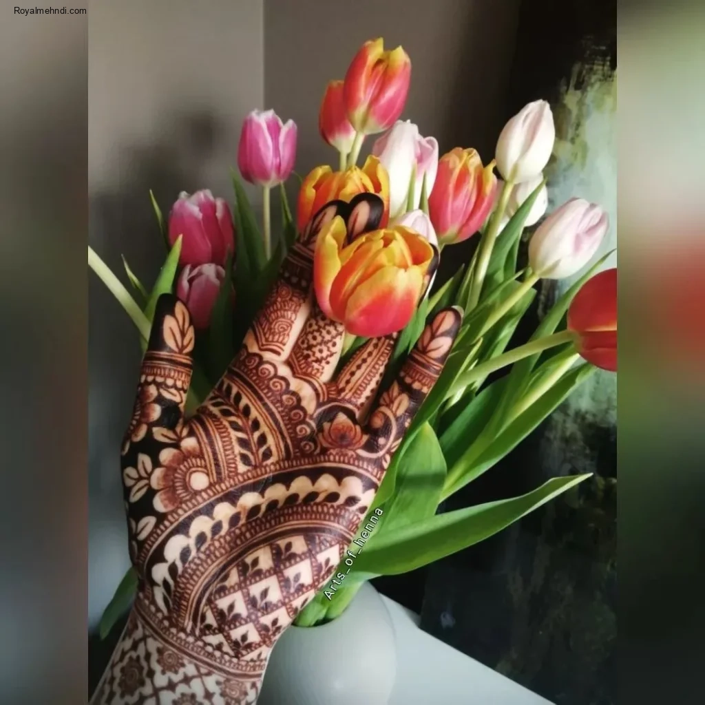 palm mehndi design