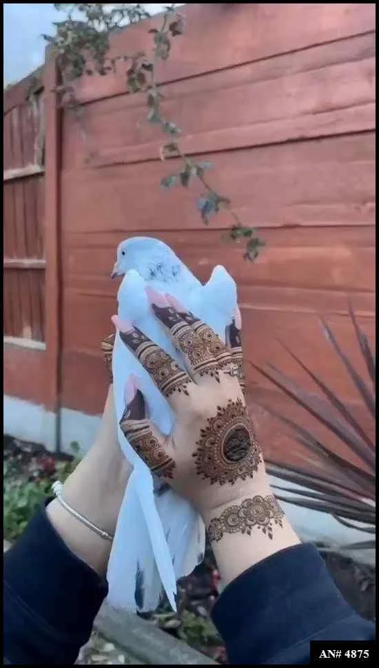 palm mehndi design