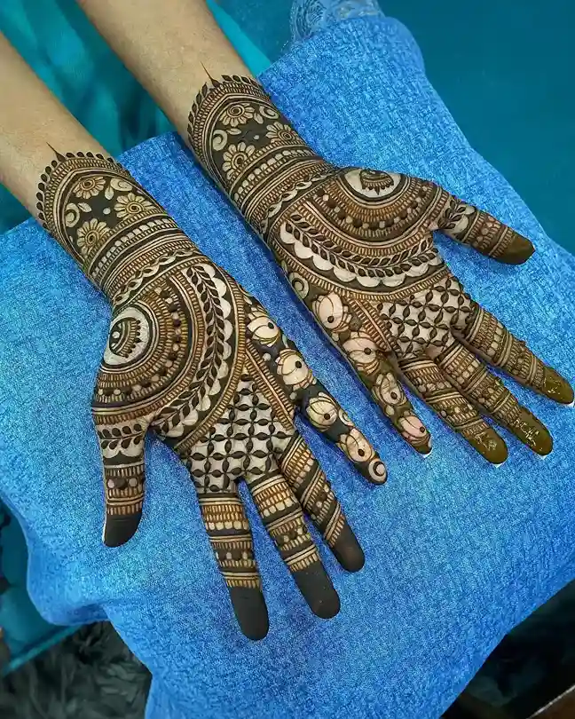 palm mehndi design