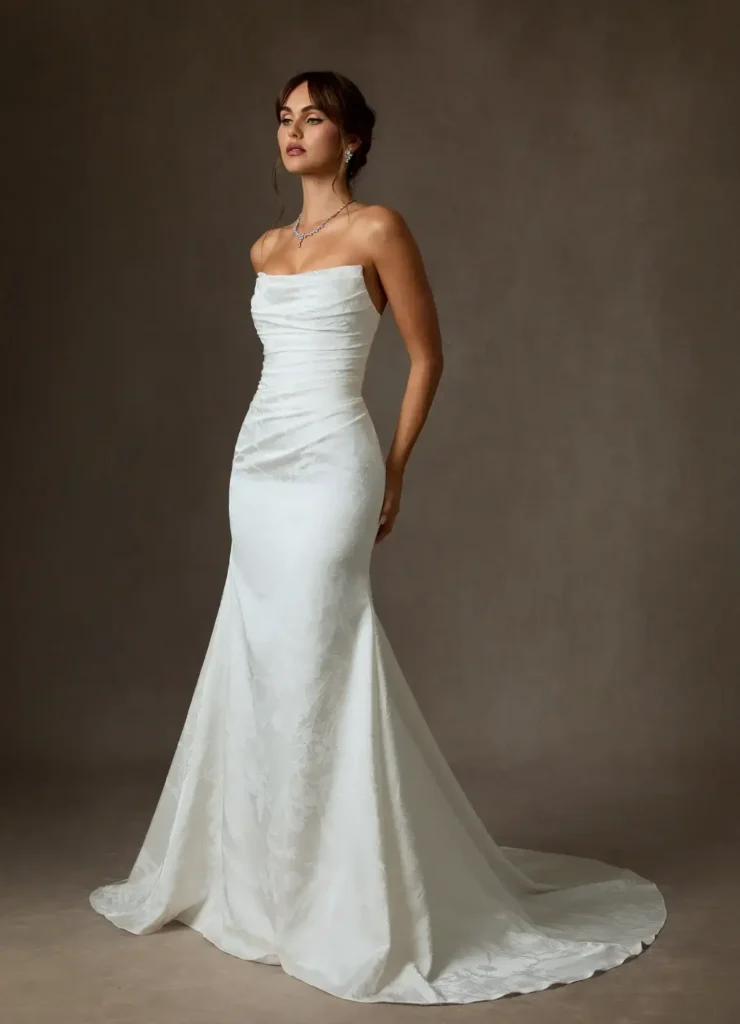 Diamond White Mermaid Strapless Floral Dress With Romantic Feminine Charm