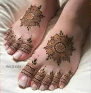Leg Mehndi Design idea