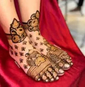 Leg Mehndi Design idea