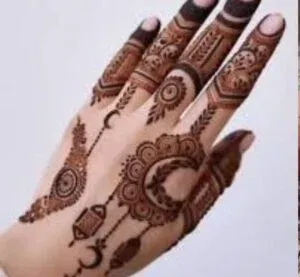 Moon Mehndi Design idea