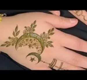 Moon Mehndi Design idea