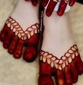 Leg Mehndi Design idea