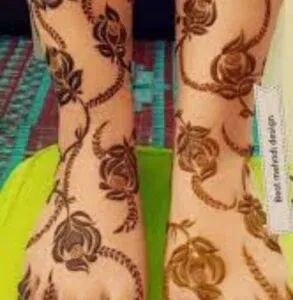 Leg Mehndi Design idea