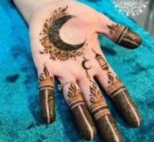Moon Mehndi Design idea