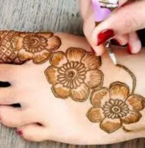 Leg Mehndi Design idea