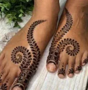 Leg Mehndi Design idea