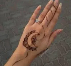 Moon Mehndi Design idea