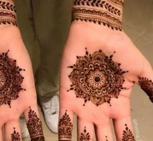 Moon Mehndi Design idea