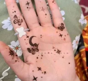 Moon Mehndi Design idea