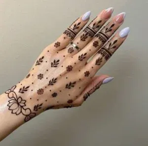 Minimal Mehndi Design idea