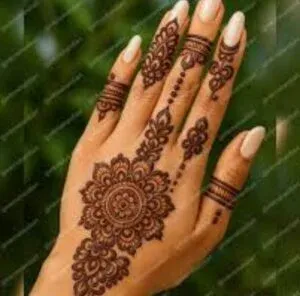 Minimal Mehndi Design idea