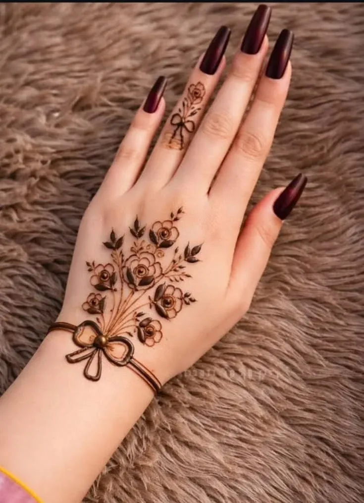 Upper Hand Mehndi Design idea