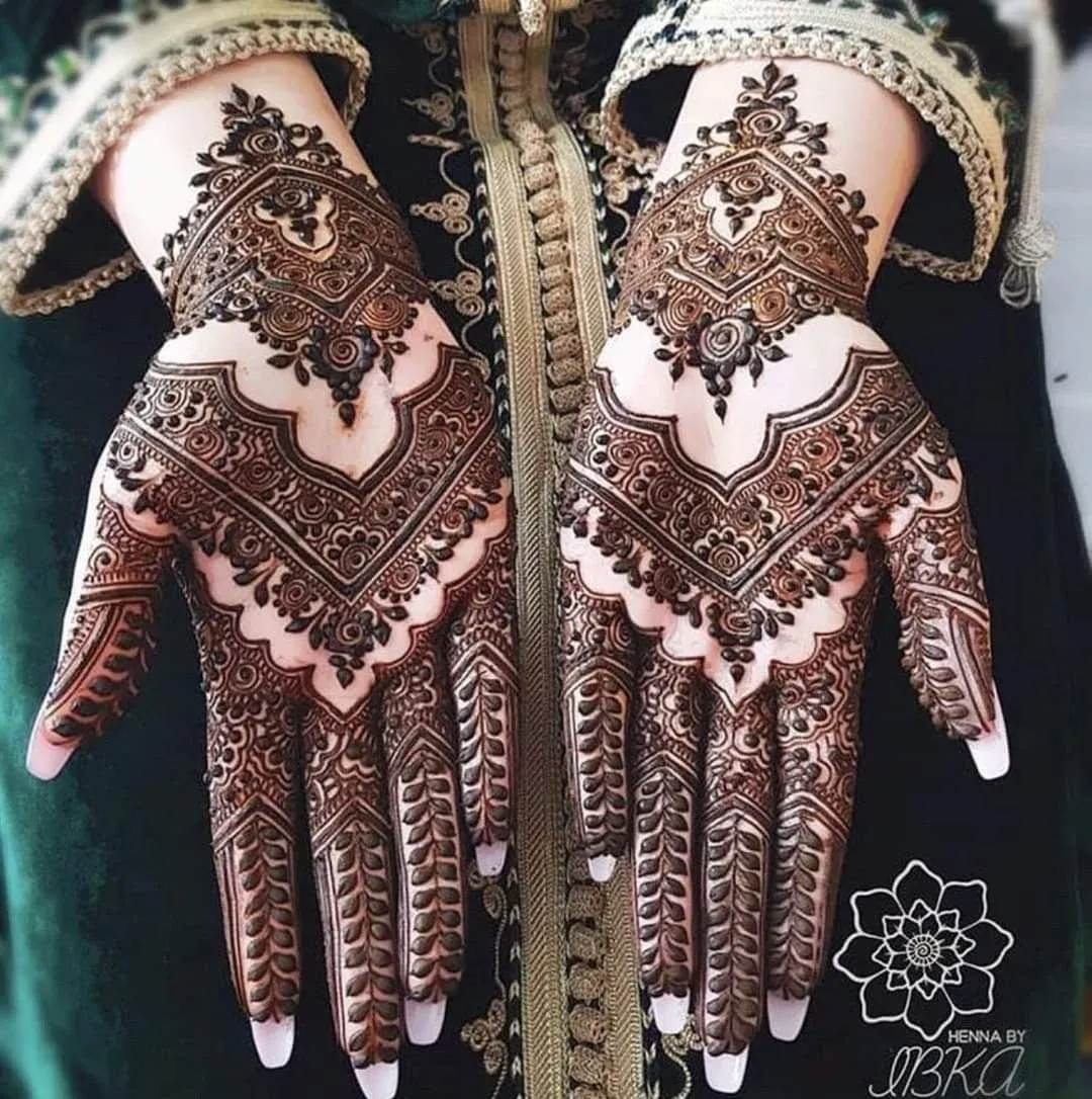 Royal Front Hand Mehndi Design idea