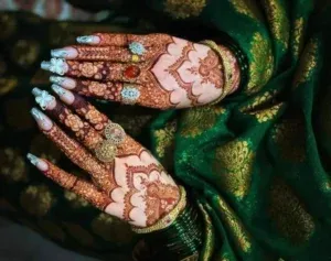 Bridal Mehndi Designs for Foot and Legs idea