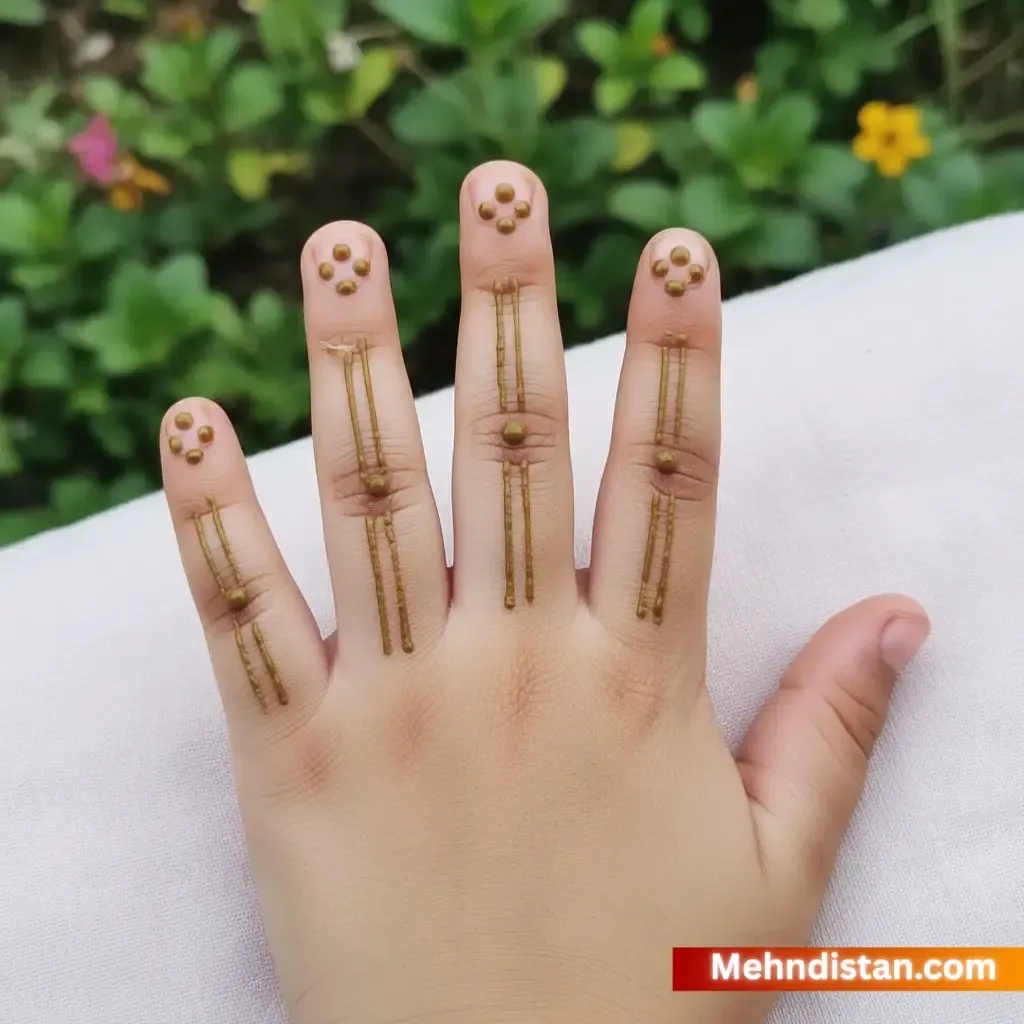 Girl Mehndi Design idea easy
