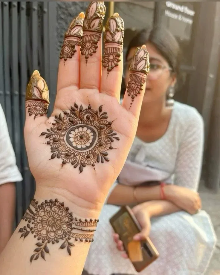 Royal Front Hand Mehndi Design idea
