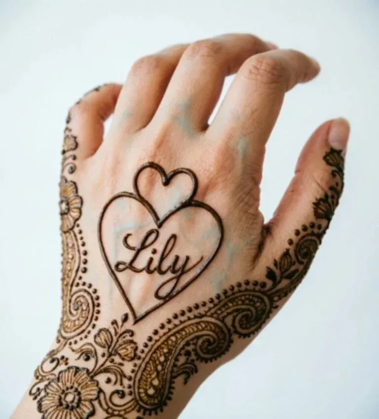Simple Mehndi Design With Name idea