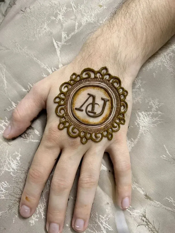 Simple Mehndi Design With Name idea