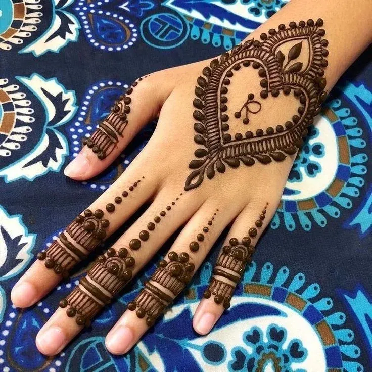 Simple Mehndi Design With Name idea