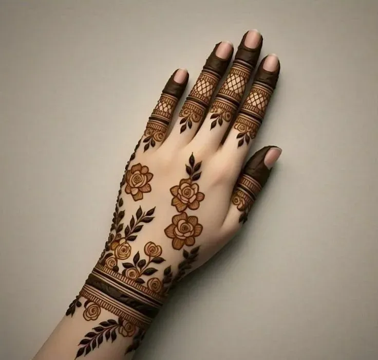 Upper Hand Mehndi Design idea