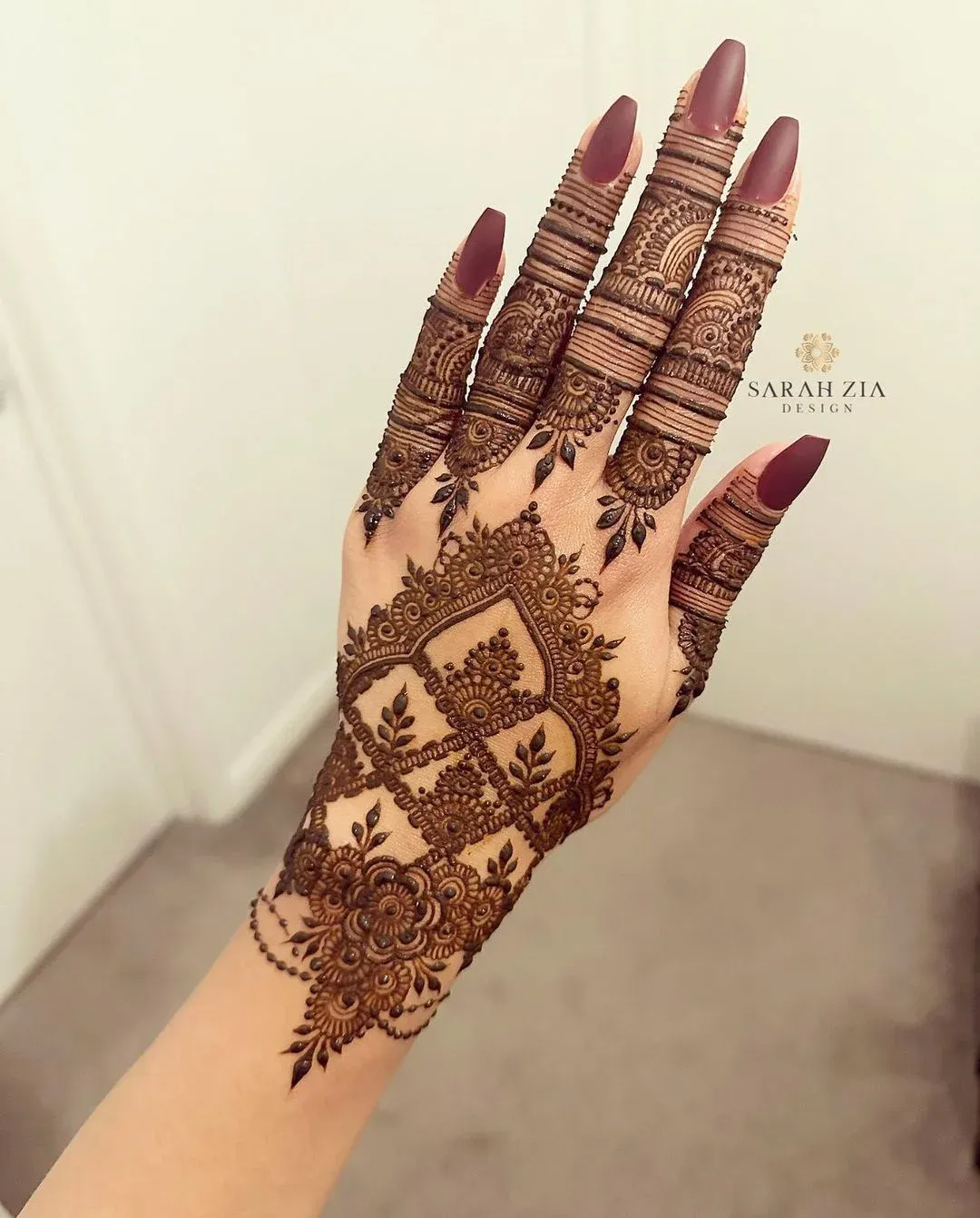 Punjabi Royal Front Hand Mehndi Design idea