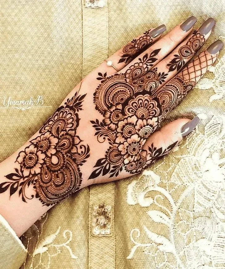 Punjabi Royal Front Hand Mehndi Design idea